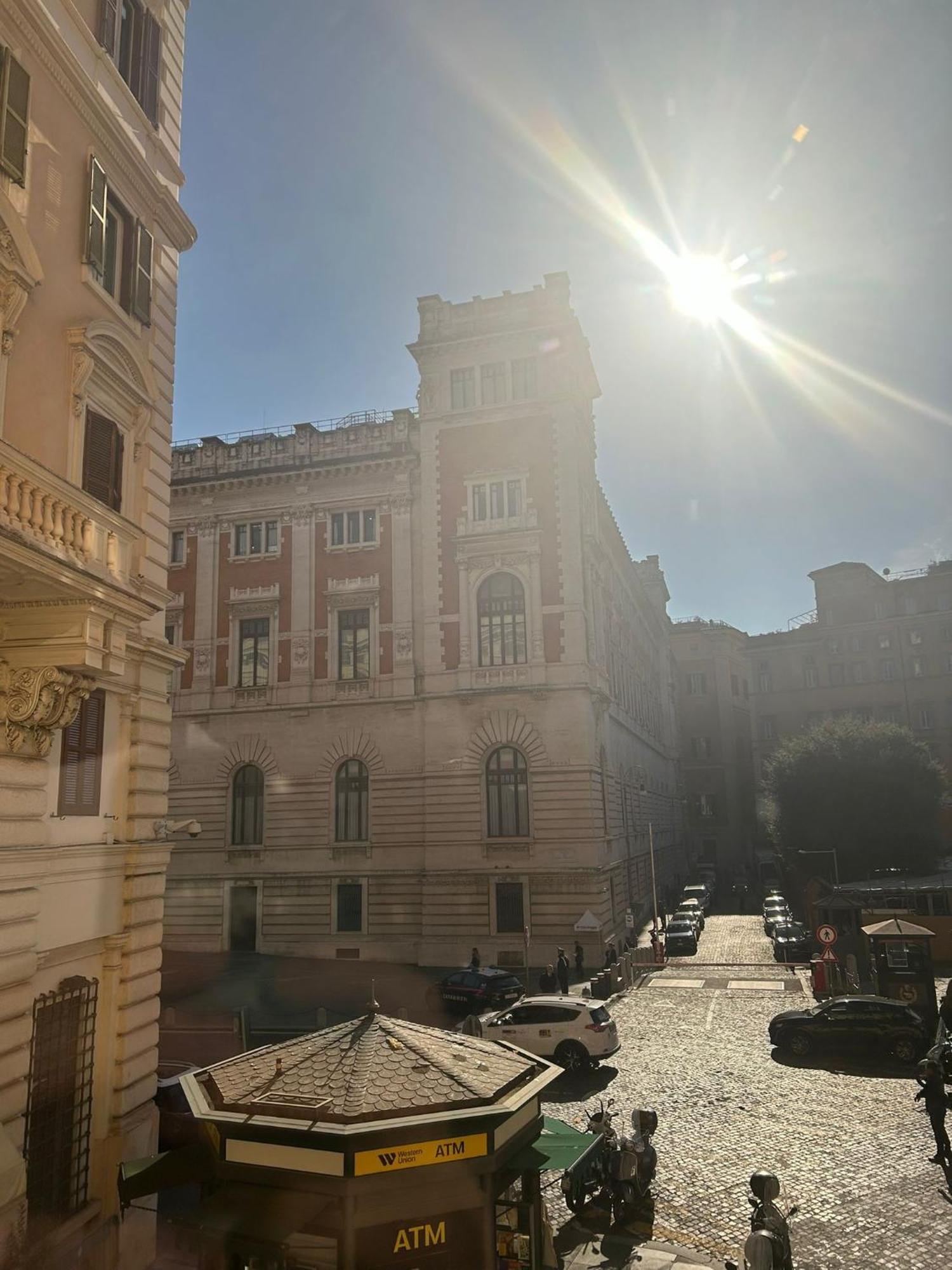 Ah Montecitorio * Roma
